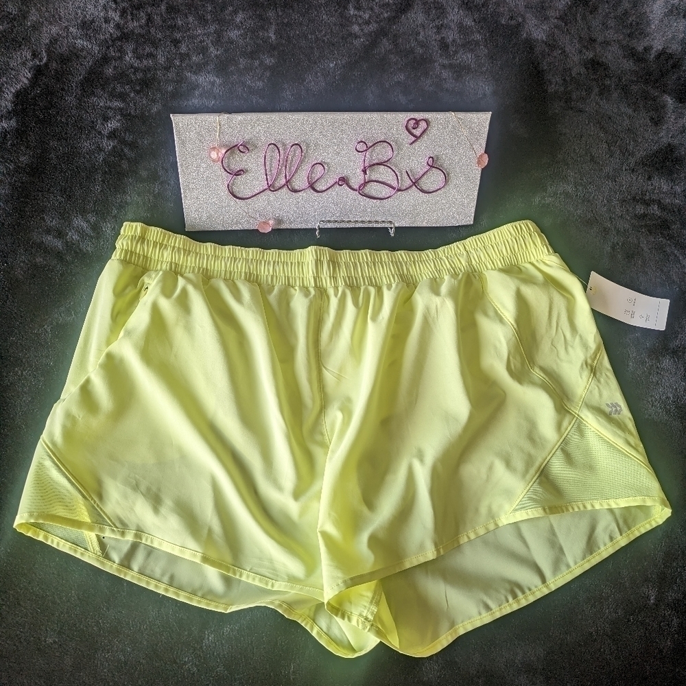 Mid Rise Run Shorts XXL